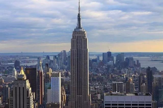 mais recente caso da empresa sobre O Empire State Building