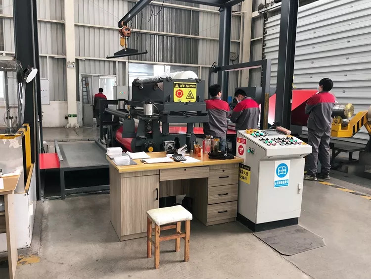 Jiangsu Xinyuanxing  Metal Products Co.,Ltd linha de produção do fabricante